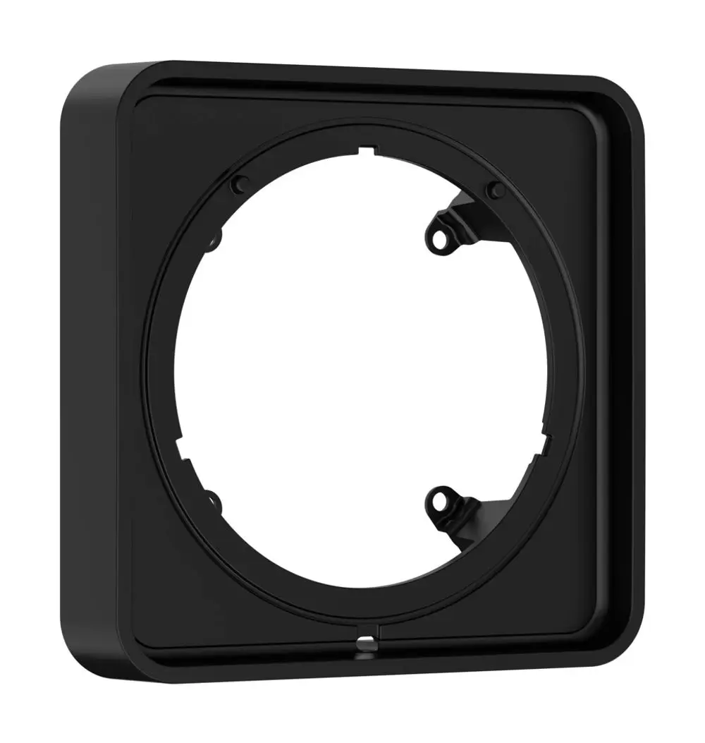 Schwarze Verlängerungsrosette von Hansgrohe ohne sichtbare Maße. Mit mittlerem Loch für Montage und Aufhängungen an den Seiten zur Befestigung.